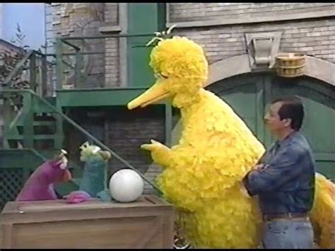 sesame street 1983 big bird egg